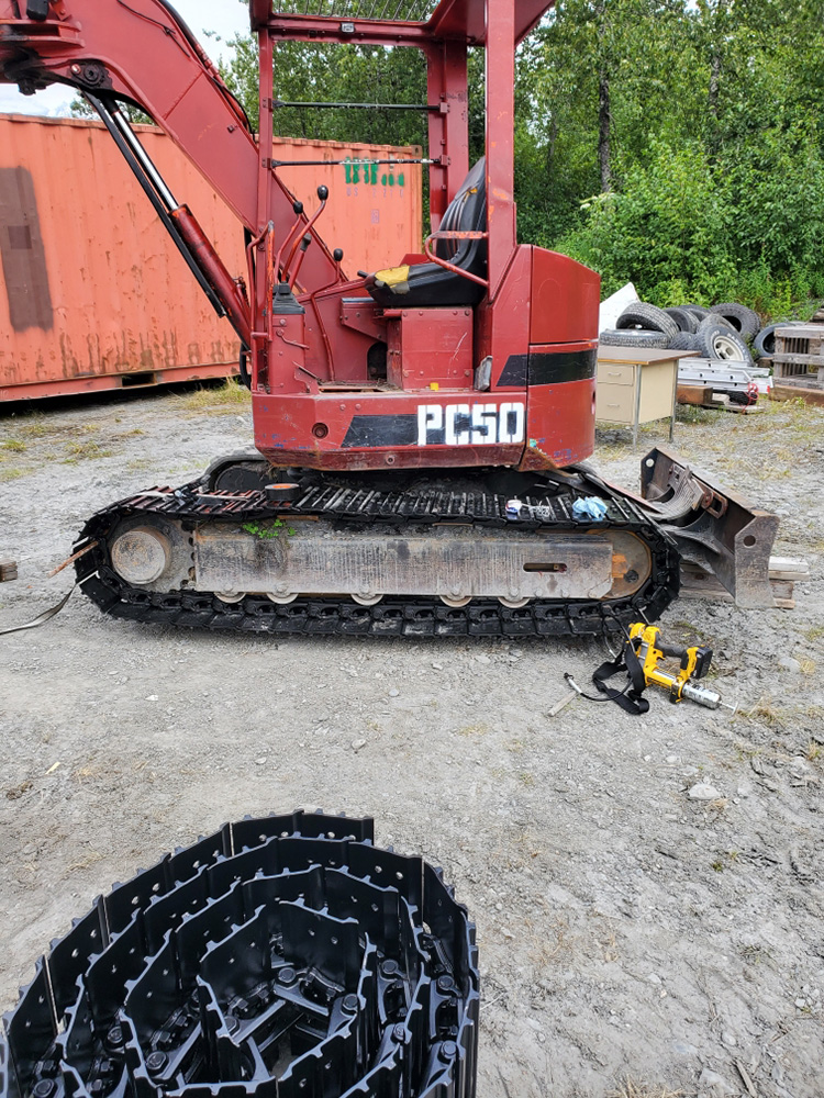 Steel Tracks Komatsu PC50UU - SteelTracks.com