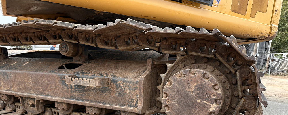 John Deere 210G Steel Tracks